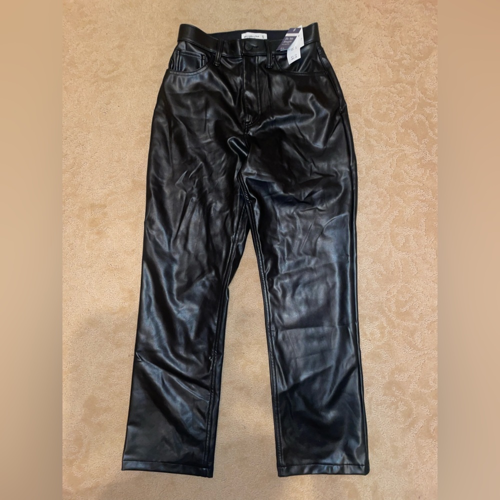 Abercrombie & fitch black vegan leather ultra high rise 90’s straight pants - Picture 5 of 7